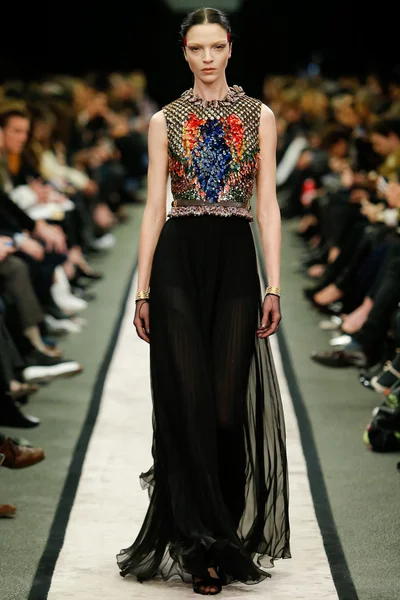 Look 49